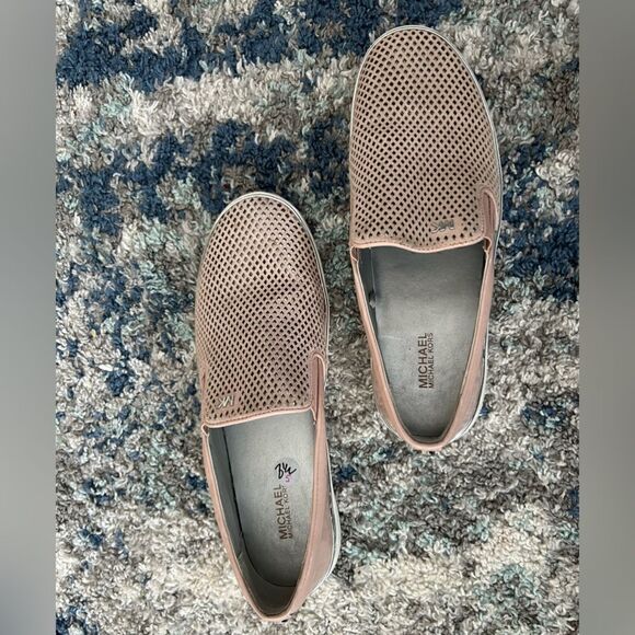 Michael Kors Rubber Outsole Pink Leather Slip On - Picture 1 of 11